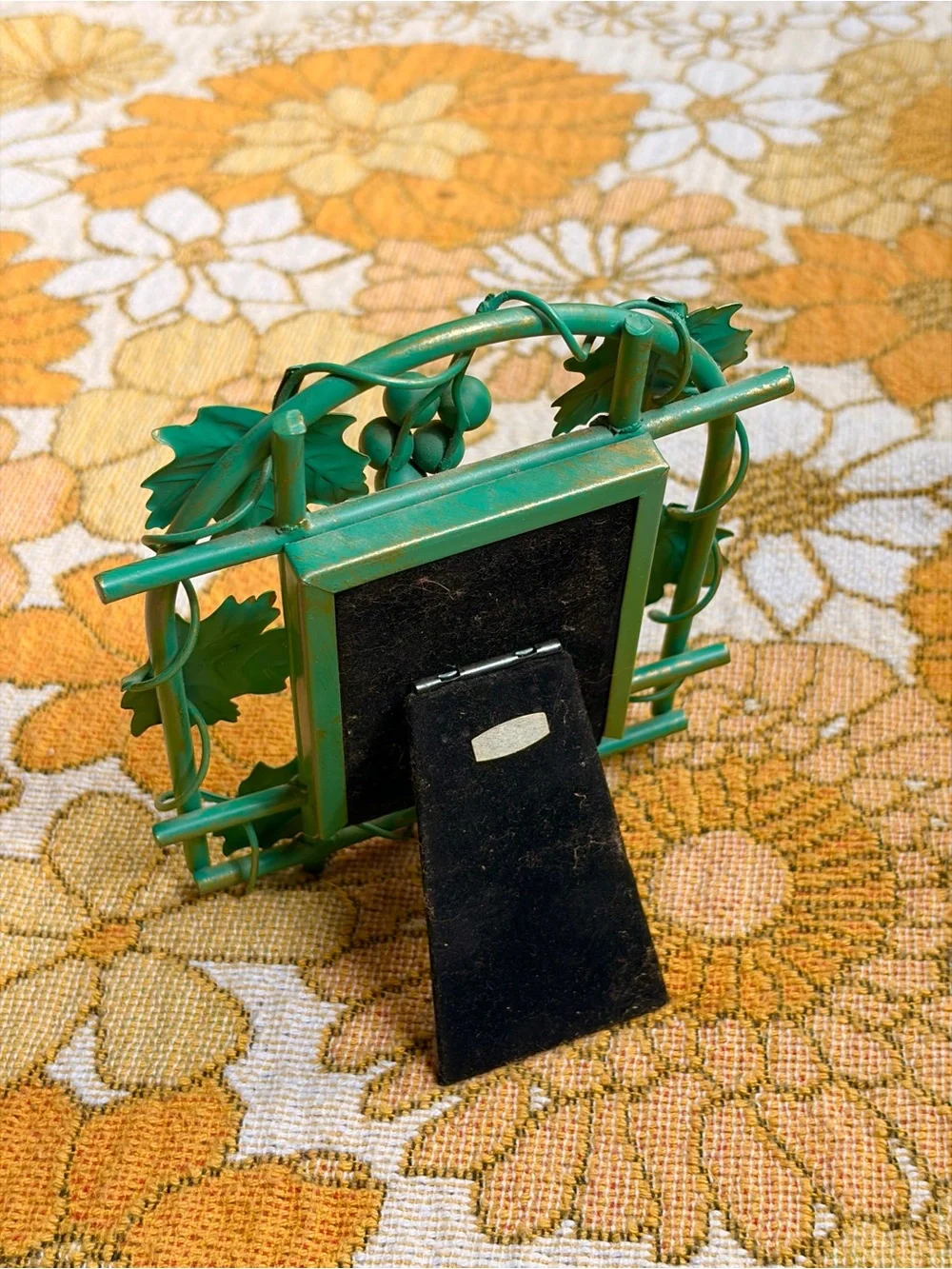 🍇🌿✨ Vintage Y2K Tuscan Grapevine Metal Frame ✨🌿🍇